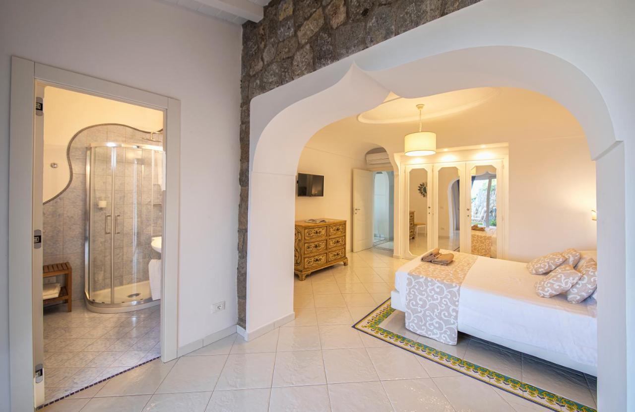 Villa Dei Lecci - 7 Luxury Villas With Private Pool Or Jacuzzi Forio di Ischia Dış mekan fotoğraf