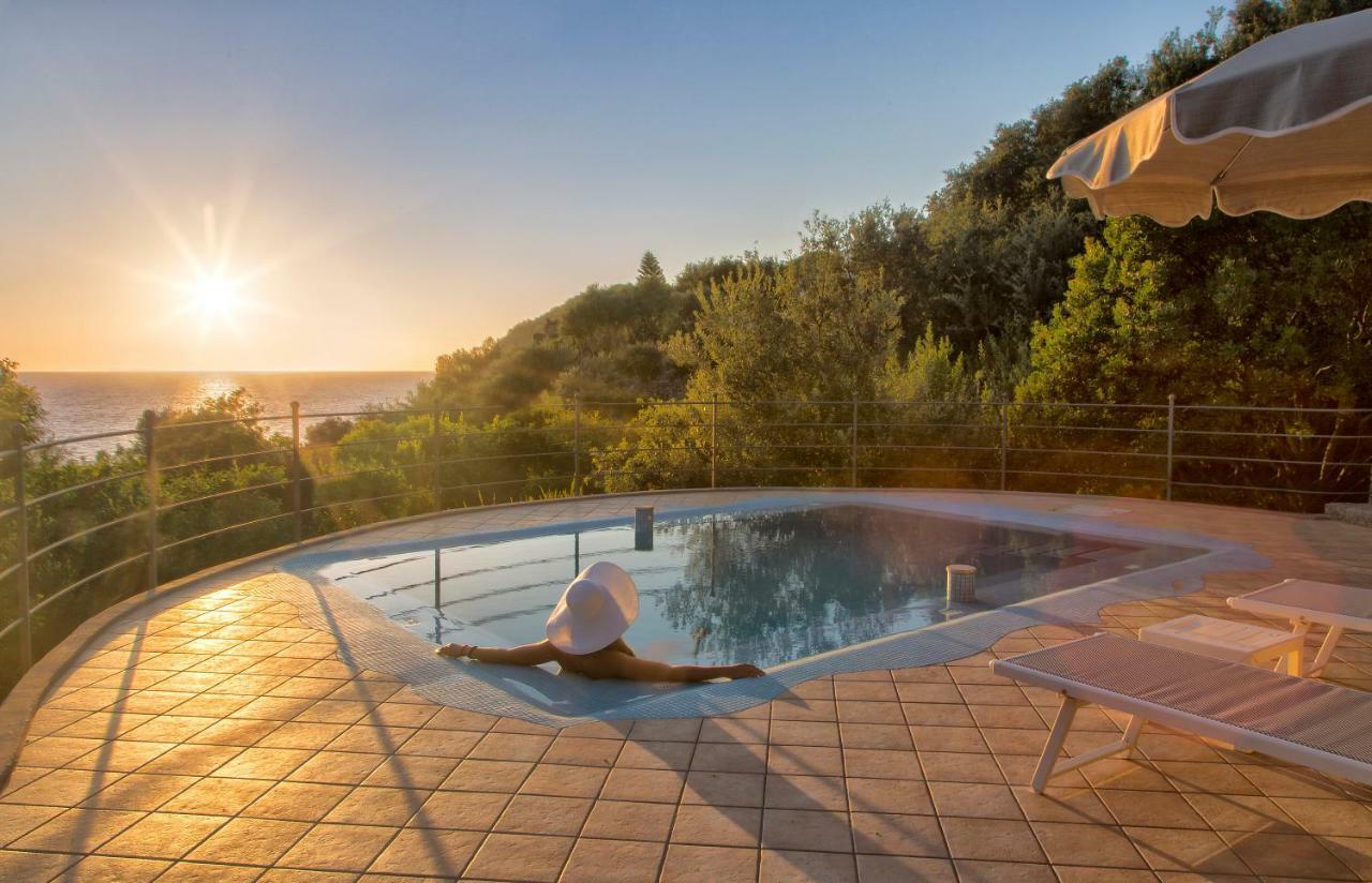 Villa Dei Lecci - 7 Luxury Villas With Private Pool Or Jacuzzi Forio di Ischia Dış mekan fotoğraf